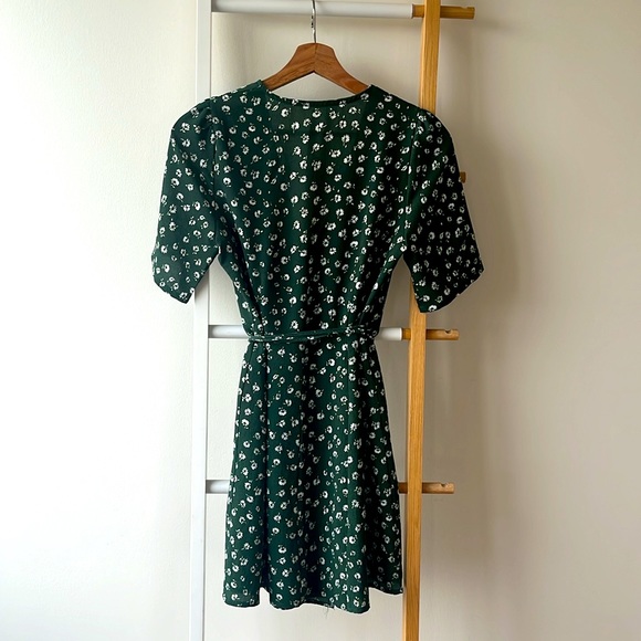 Green & flower print mini wrap dress - Picture 2 of 2